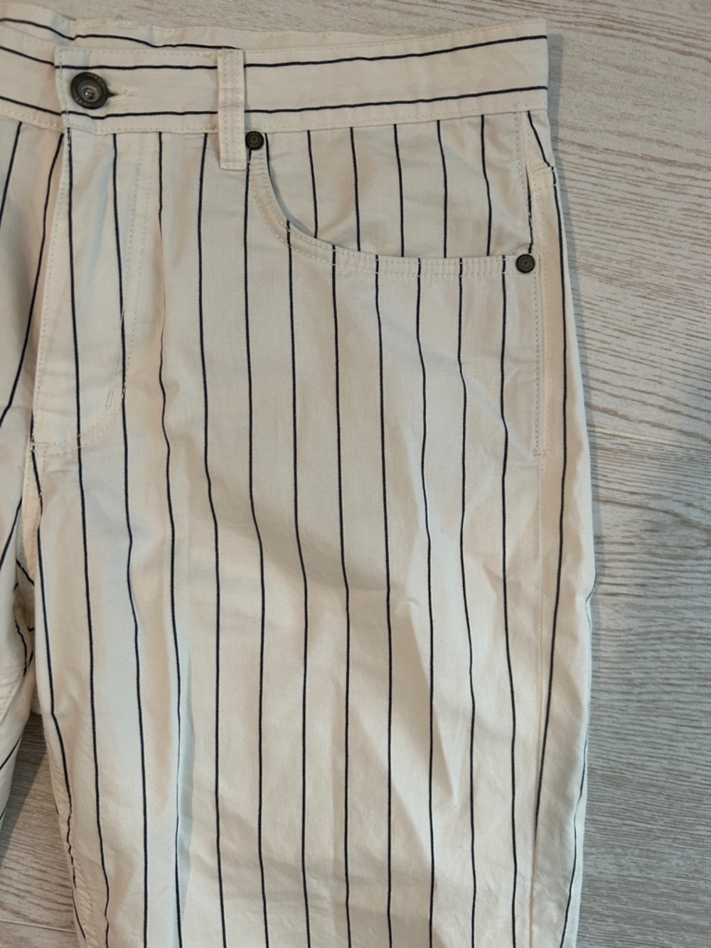 Rodd & Gunn White Shorts with Navy Pinstripes - Picture 2 of 3